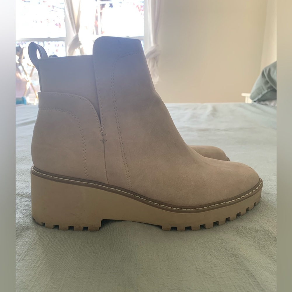 DOLCE VITA Rielle Women’s Chelsea Boot 8.5